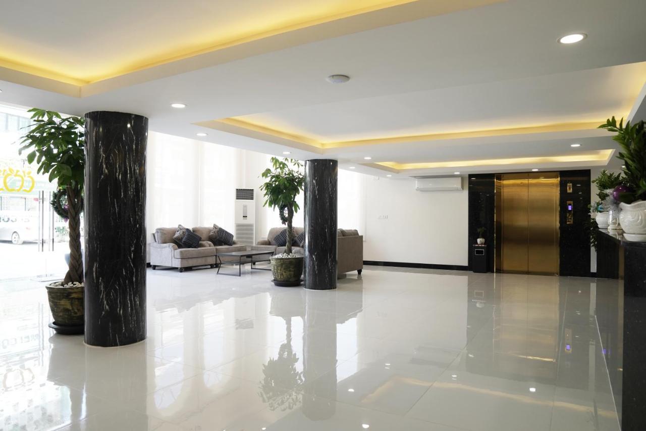 Apple Hotel Three - Near Pnh Airport Phnom Penh Exteriör bild